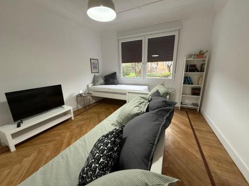 Gran Bilbao LaGa Apartamentos in Basauri