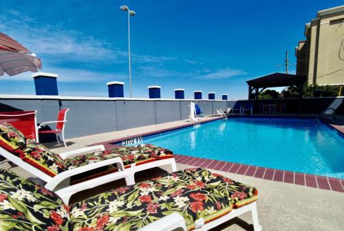 . Days Inn & Suites by Wyndham Thibodaux