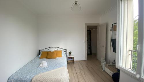 Cute apartment in Paris