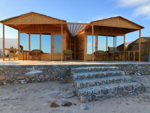Sea View Camp Nuweiba – khách sạn tại Trung tâm Thị trấn Nuweiba