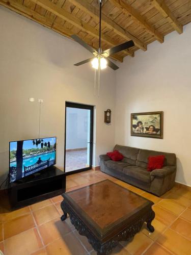 Casa del reloj Parras – khách sạn tại Zona Centro