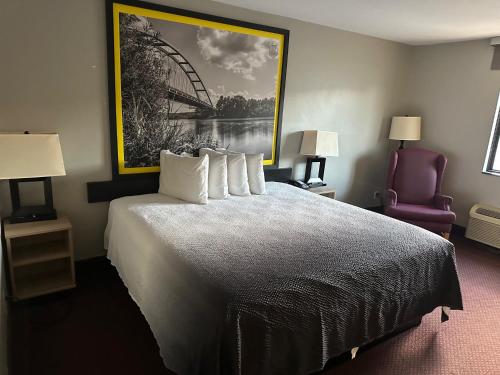 Fort Scott Inn - image 34