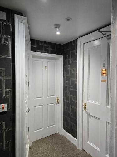 Braveheart Guest House in Merchiston
