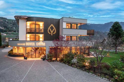 FAYN garden retreat hotel in Algund