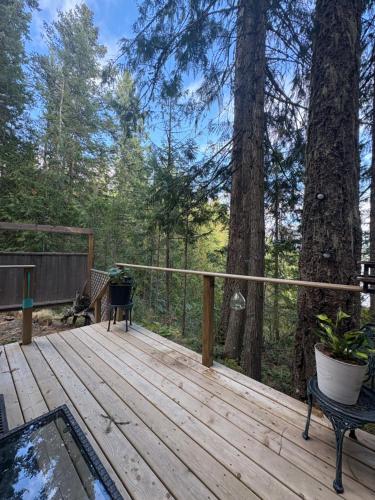 Iekārtas, Forest Nook in Ainsworth Hot Springs (BC)