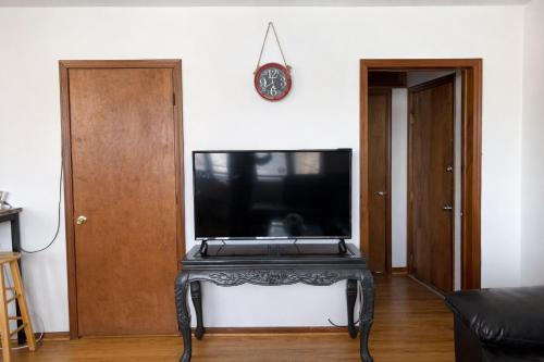 Facilities, Location! Location! 2bd 1bth spacious apartment! in Bridgeport