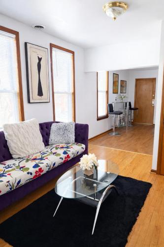 Facilities, Location! Location! 2bd 1bth spacious apartment! in Bridgeport