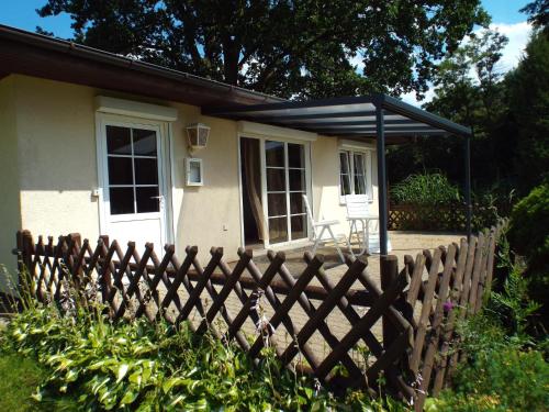 Balkons/terase, Bungalow in Schlowe Am See in Borkow