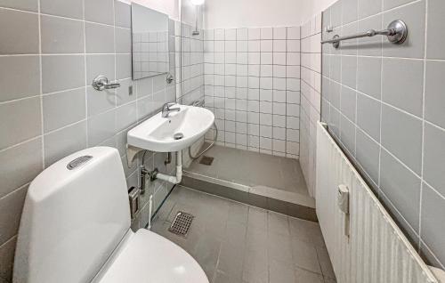 Fürdőszoba, 1 Bedroom Cozy Apartment In Esbjerg in Esbjerg városközpont