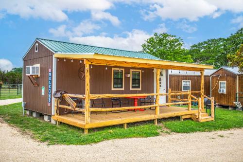 RRR Retreat on the Medina in Tarpley (TX)