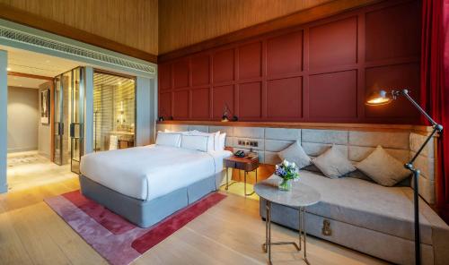 room detail thumbnail 0