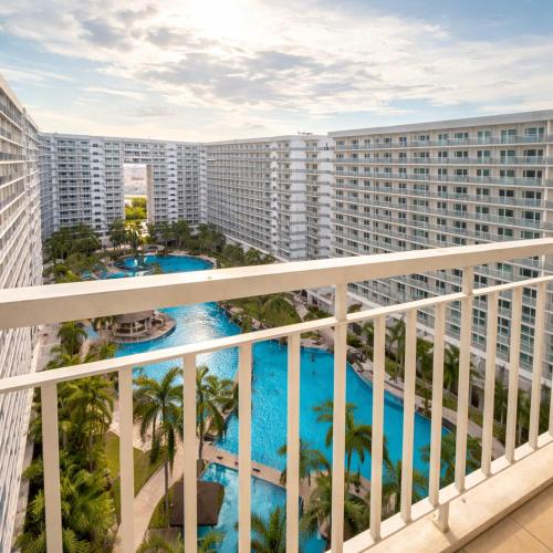 1442 Air Condo 1BR Shell Residences 2 Min to MOA, Manila