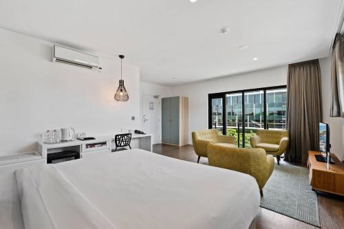 room detail thumbnail 0