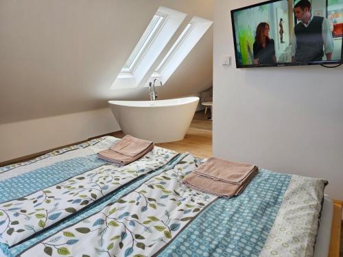 1 queen bed