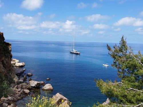 Villa Kalura con 2 Spiagge private & Vista Mare