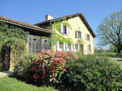 Beautiful farmhouse with private pool