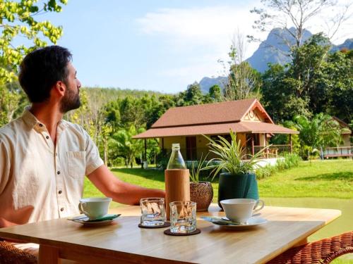 Balcony/terrace, Lost Horizon Resort - Khao Sok in Phanom