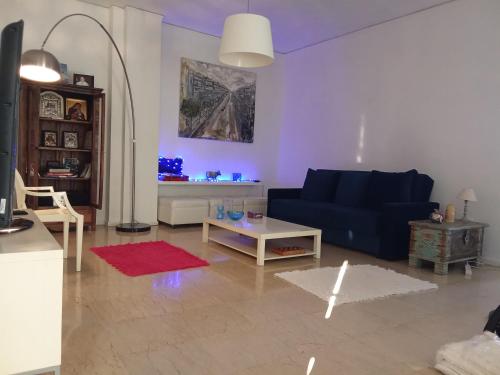 Central 2-Bedroom penthouse, Афины