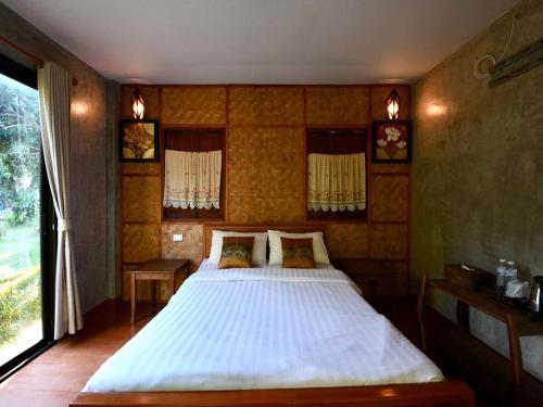 1 queen bed