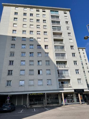 外部景觀, Atypaluxe Appartement 3 chambres in 埃皮納勒鎮中心