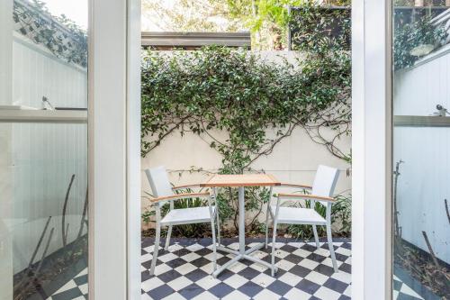 Lovely Studio with Patio 25 min from Sydney CBD - image 3