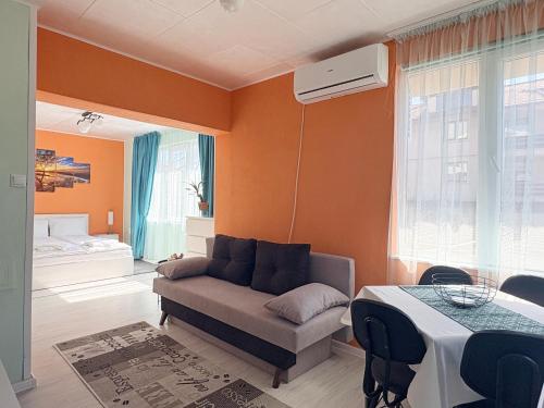 Velonia Guest House in Sozopol