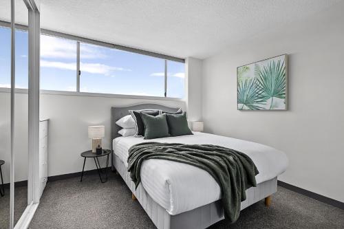 Stunning Ocean Views With Manly At Your Doorstep - image 7