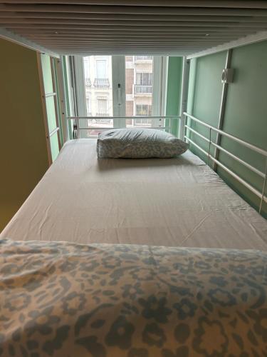 Auristelas Hostel – Lisbon, NY