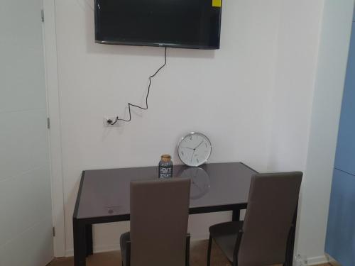 Executive Studio Medreseja AC Lift WifiTV Balcony - image 4