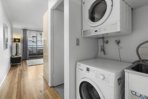 Live the Redfern Lifestyle in This 1-Bedroom Home - image 4