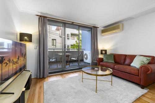 Live the Redfern Lifestyle in This 1-Bedroom Home - main image