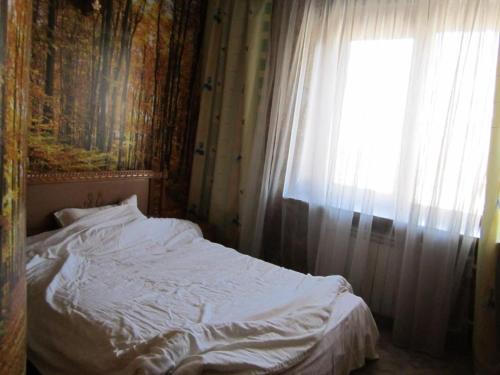 Antonovicha 102 Street - image 5
