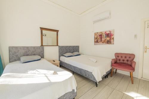 Zümrüt pansiyon (Zumrut pansiyon) in تيبيك