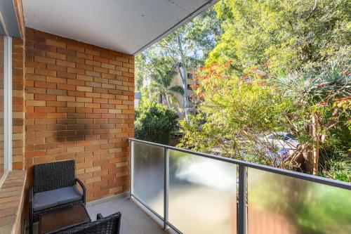 Beautifully Peaceful 2-Bed Apartment - image 12