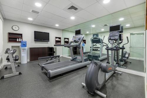 Fairfield Inn and Suites Mt. Laurel - image 19