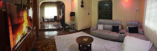 GG 4 Bedroom Villa CBD Nakuru in 奈庫魯