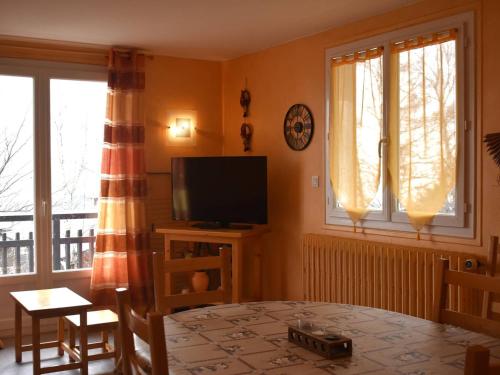 Appartement lumineux 3 pièces - Vue Pyrénées et stationnement - FR-1-580-133 - Location saisonnière - Font-Romeu-Odeillo-Via