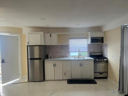 Ocean view suite in เซนต์ จอร์จ