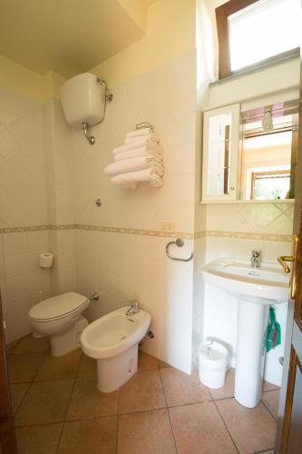 Ванна кімната, Cottage House Il Palazzetto in Кастельнуово ді Garfagnana
