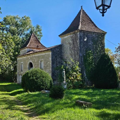 Dārzs, Maison de charme avec piscine dans le Gers in Saint-Orens