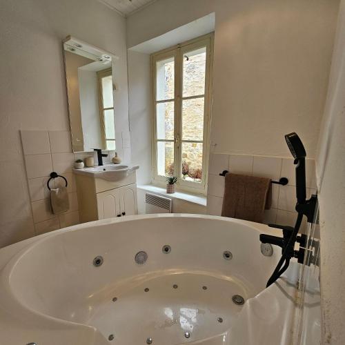 Vannas istaba, Maison de charme avec piscine dans le Gers in Saint-Orens