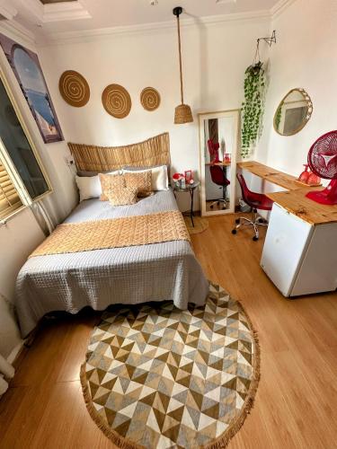 1 double bed, 2 twin beds