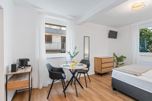 Scharnhäusle 7 - Apartment with kitchenette Ostfildern (Scharnhausle 7 - Apartment with kitchenette Ostfildern) in Ostfildern