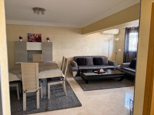 Logement haut standing centre agadir plage a 5 min in Sidi Youssef