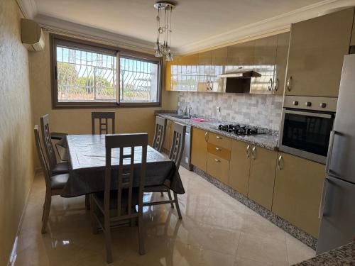 Logement haut standing centre agadir plage a 5 min in Sidi Youssef