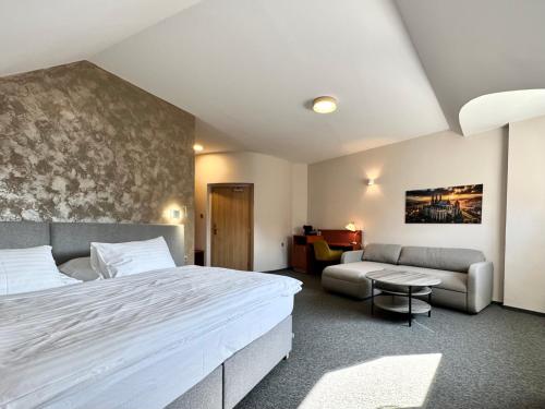 Double or Twin Room with Extra Bed