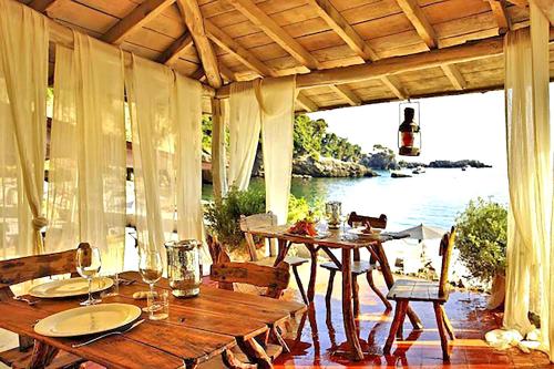 pludmale, Villa Podere Gaia 16 Pax by VILLASRETREATS in Zignago