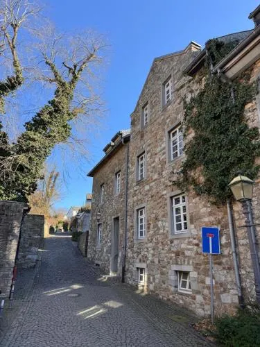 Altstadtnest - gemütliche Wohnung nahe der Burg in Donnerberg, Deutschland