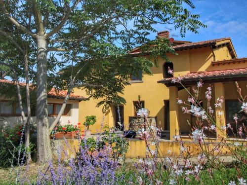  Luxurious Holiday Home in Castelfranco di Sopra with Pool in Pian di Scò