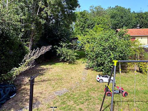 A környék, Full Modern House - Beautiful Garden - Private Parking Space - Paris & Disneyland MontFermeil in Chelles